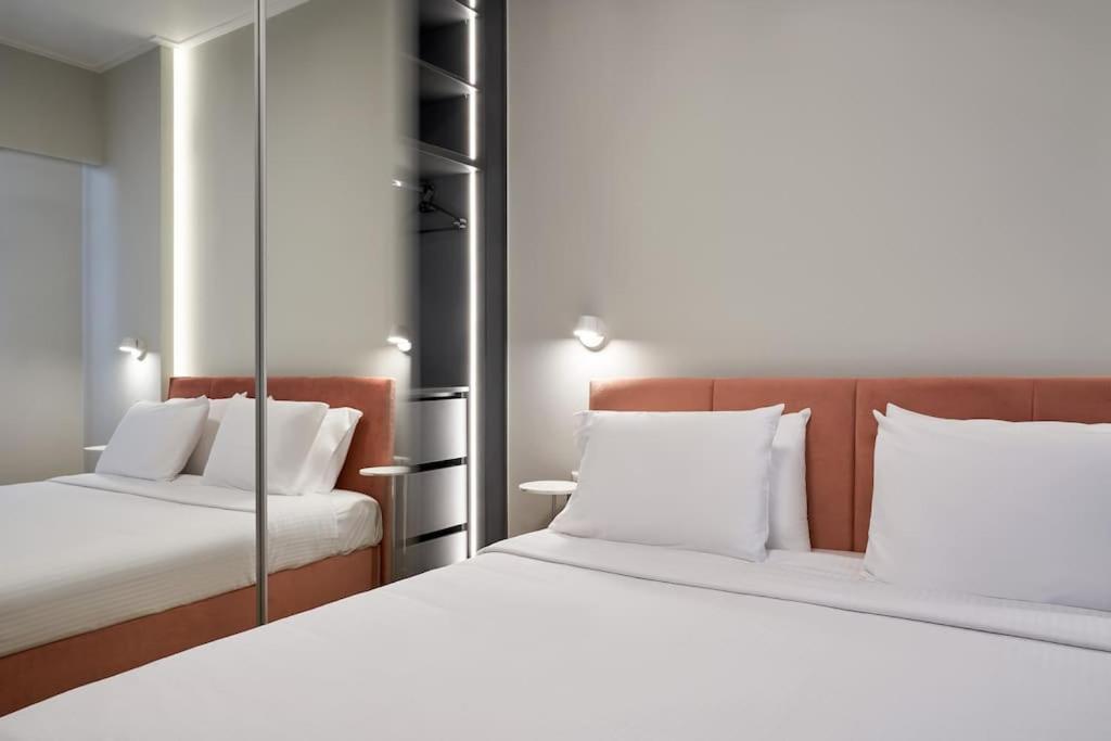 Little Gem: Modern Urban Retreat Apartment Athens
